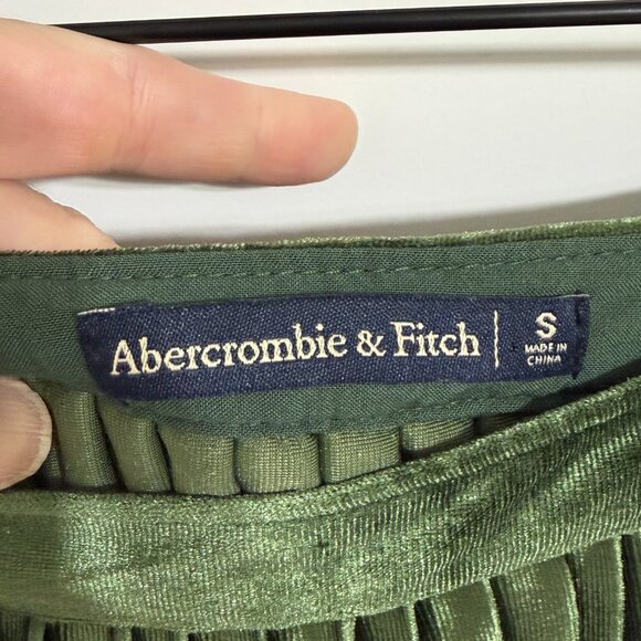 Abercrombie Green Pleated Velvet Midi Skirt, Small - Picture 2 of 4